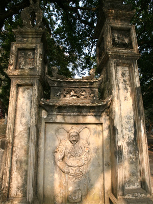 Thắng cảnh Ch&ugrave;a Trầm giữa H&agrave; Nội